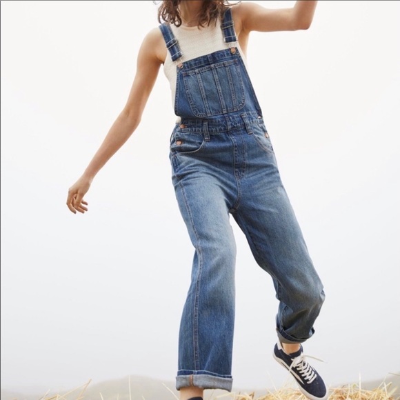 Madewell Denim - Madewell Straight-Leg Overalls in Elmridge Wash